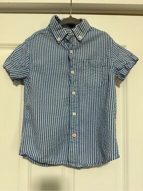 Crewcuts Boys' organic cotton seersucker  Striped Short-Sleeve Button-Up shirt